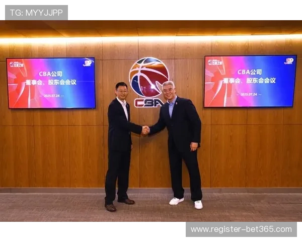 国足迎战澳,公布首发阵,球迷潮涌观,NG体育app下载,NG体育官网,NG体育官方网站,NG体育平台