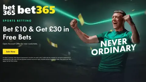 南上山街小学：童心飞扬扇舞间，武术精神代代传